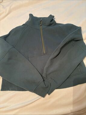 Lulu scuba half zip M/L